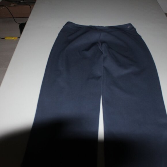 Blue Adidas Athletic Capris Size Small - Picture 4 of 5